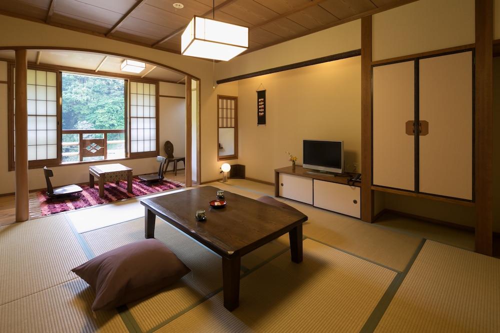 Yamabiko Ryokan Minamioguni Buitenkant foto